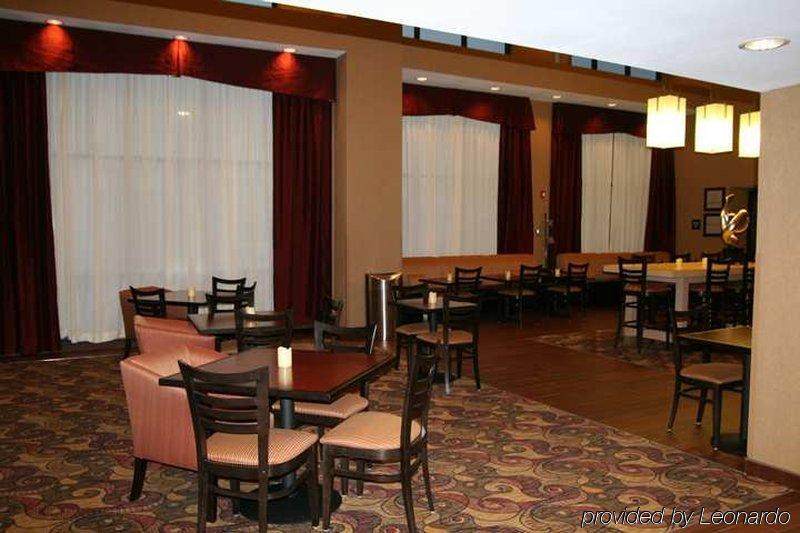 Hampton Inn Belmont At Montcross Restaurant photo